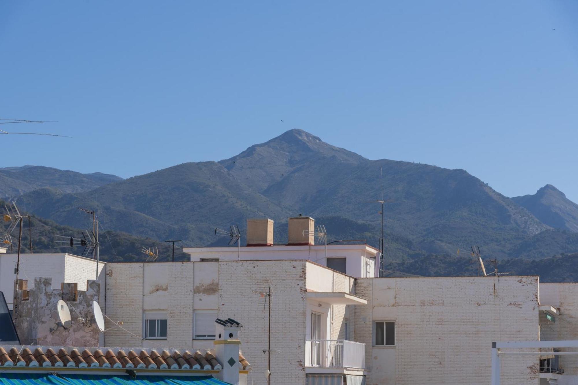 Atico Jimena Granada En El Centro De Nerja Apartman Szoba fotó
