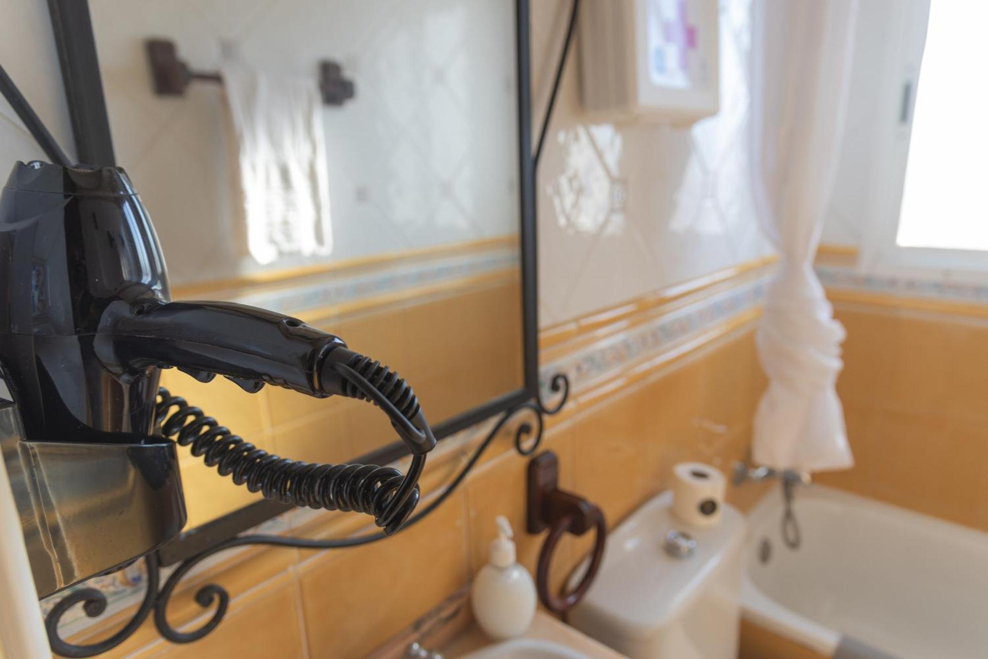 Atico Jimena Granada En El Centro De Nerja Apartman Szoba fotó